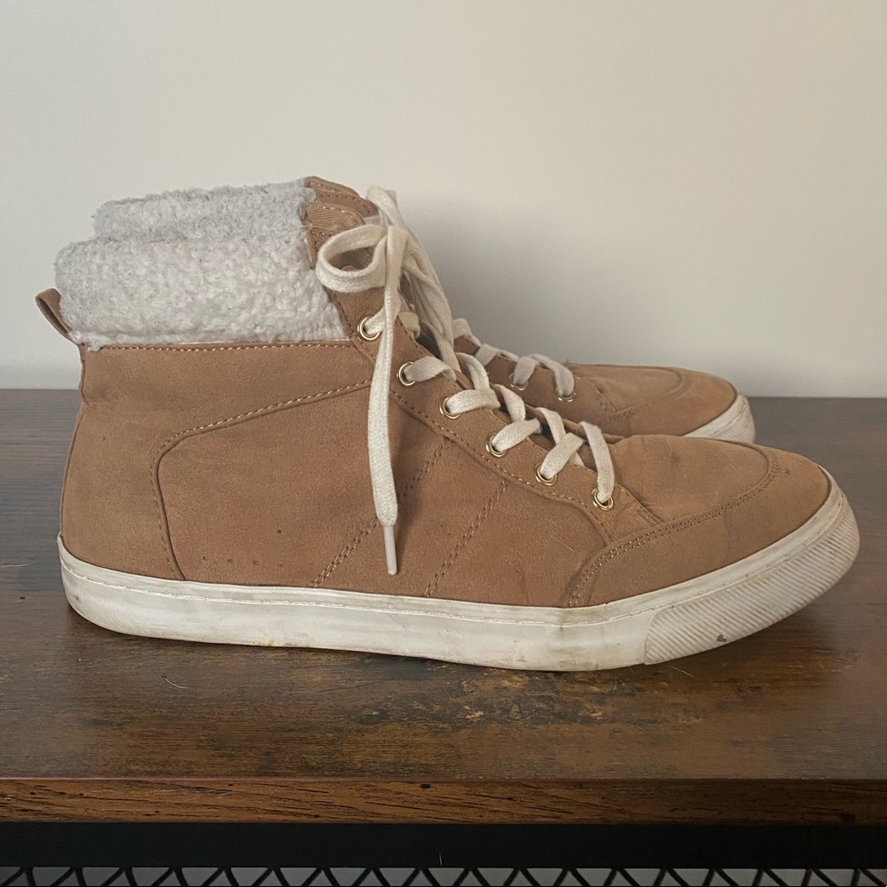 Old Navy High Top Fuzzy Sneakers